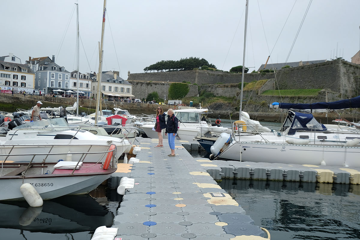 Stacks Image 9305